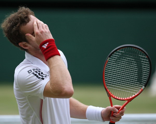 华体会平台-夺冠首场状态出色，西班牙队观众沸腾！，穆雷重返赛场观众掌声雷动的简单介绍-华体会平台