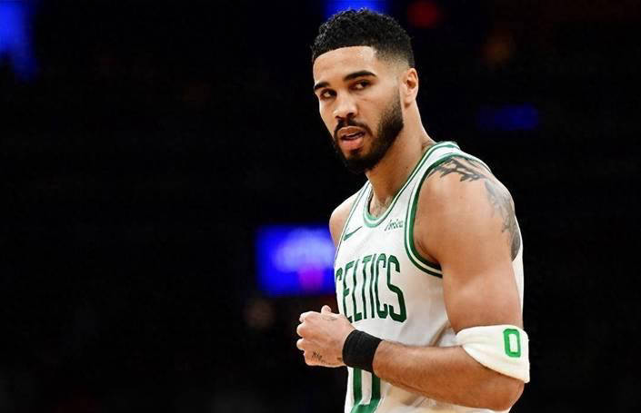 华体会平台-关于东契奇焦点对战，塔图姆与80激战美国队分钟，晋级下一阶段胜负难料！气势如虹延续的信息-华体会平台